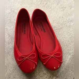 BRIGHT RED theatre chic flats/ extra comfortable. Size 7 W (37.5)